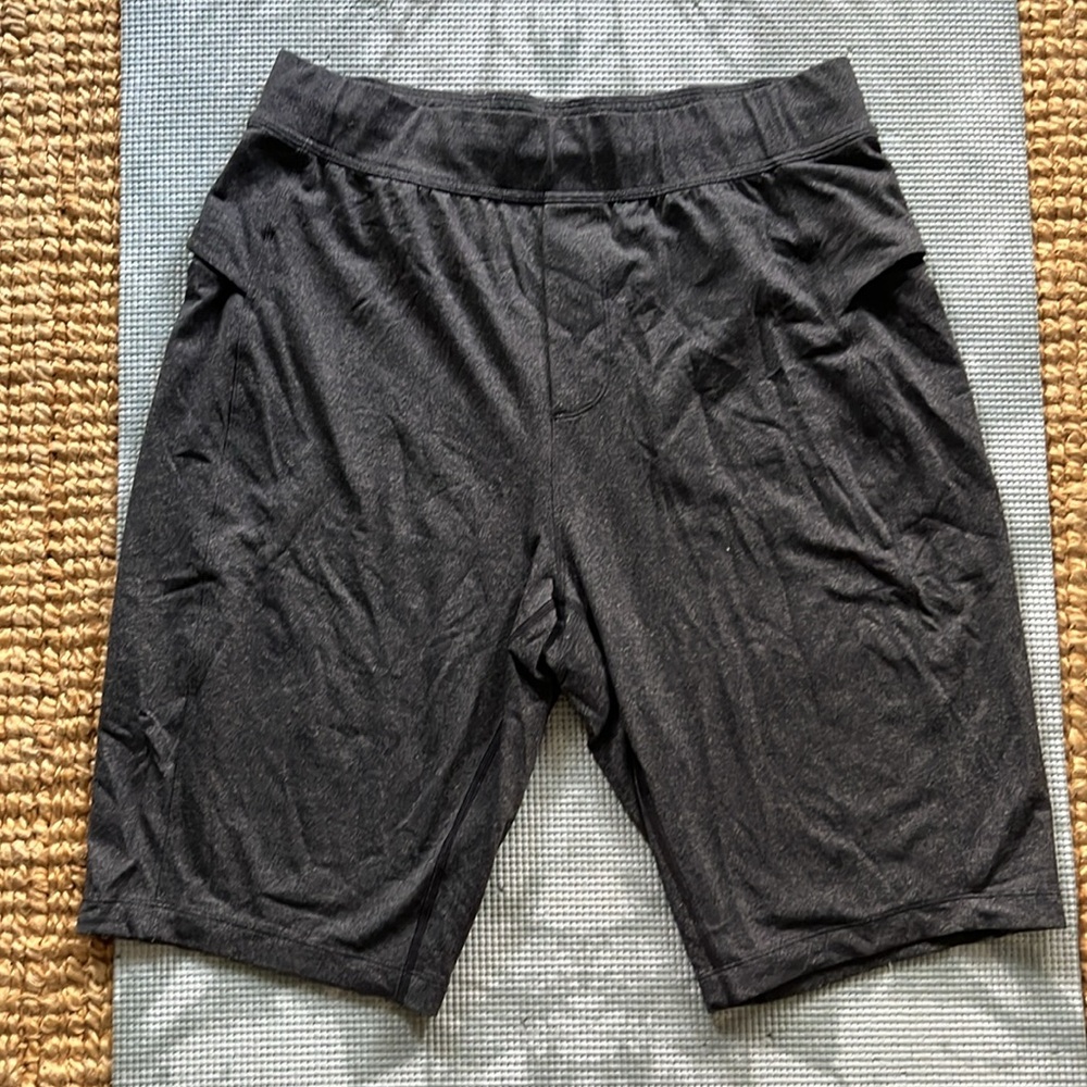 Men’s Lululemon shorts